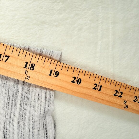 Tapout WWE Womens Gray Capri Workout Yoga‎ Sweatpants Size Large Cotton Logo - Picture 6 of 7